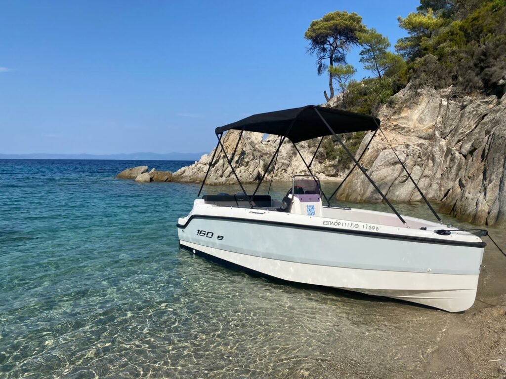 Navigator 30hp Boat Rental