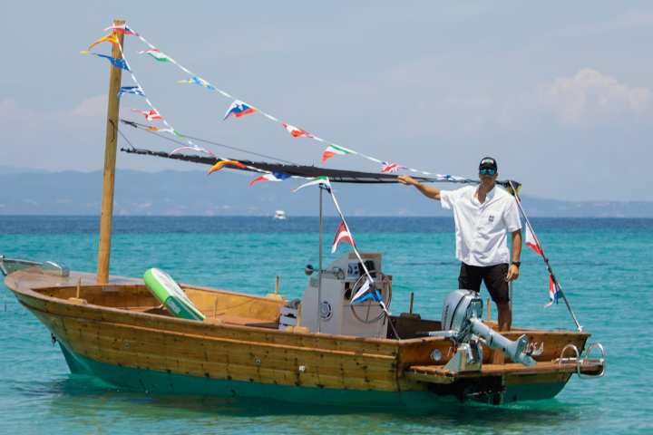 a small boat in a body of water